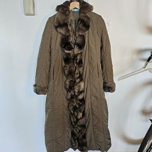 INVIDIA New York- VINTAGE BRAND ! RARE ! Sand Fox Fur Size 4